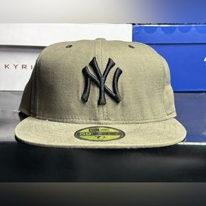 7 1/8 New Era New York Yankees MLB Olive Green Baseball Fitted Hat Cap